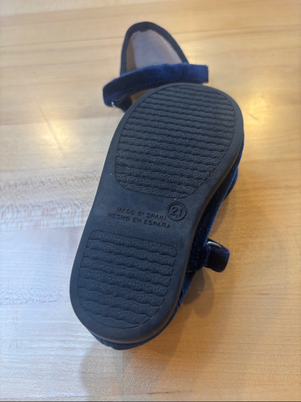 Childrenchic Classic Navy Velvet Mary Jane Kids Shoes - Picture 2 of 3
